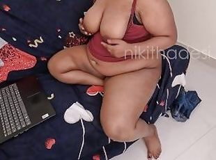 Chubby IT professional Mumbai girl playing with boobs