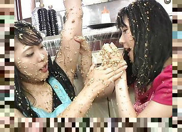 Subtitled extreme Japanese natto sploshing lesbians