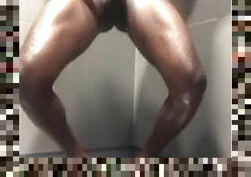 amateur, ejaculation-sur-le-corps, milf, gay, compilation, britannique, douche, solo, salle-de-gym