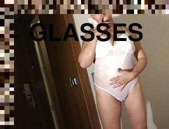 Paola G is a woman with glasses in need of a hardcore masturbation