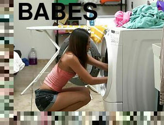 Serena Torres blows devotedly and gets fucked in the laundry