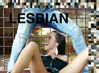 Gina Devine & Nicol Vice lesbian pissing fetish porn