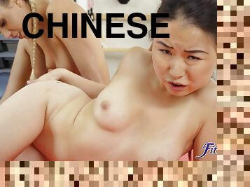Fitness Rooms - Chinese Girl Gives Blowjobs Apology 2 - Yiming Curiosity