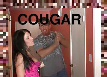 Wild jeans-clad cougar with long dark hair getting her pussy licked