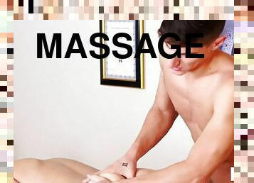 SOUTHERNSTROKES Xavier Ryan gets a cock and body massage