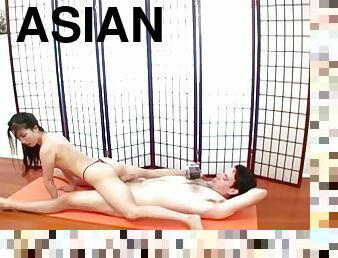 Asian amateurs hairy pussy rammed