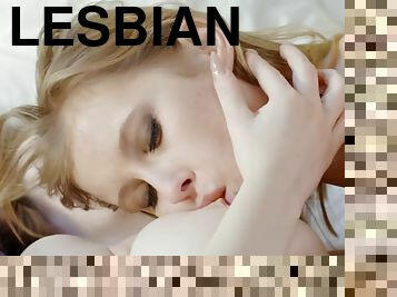 Casey & Kiere - sweet lesbian sex