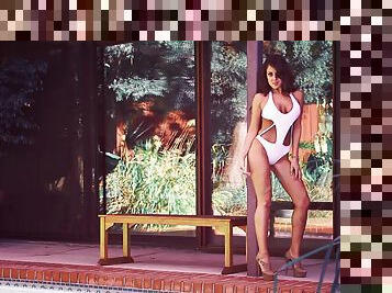 Victoria Marquez demonstrates her nice body at nude photo shoot