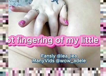 Hot fingering of my little hole