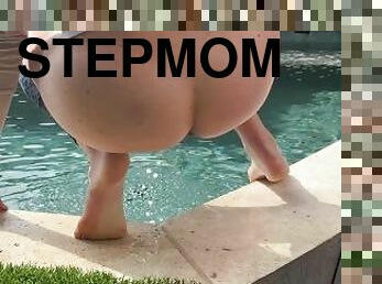 gros-nichons, pisser, amateur, milf, maman, espion, horny, blonde, piscine, fétiche