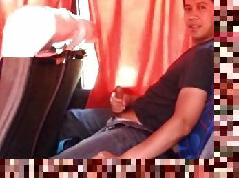 ariel delen pinoy nagjajakol sa Bus Exibitionist