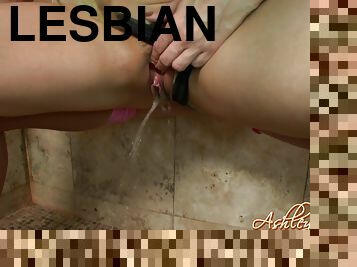Very bad lesbian girls play and piss while in the shower