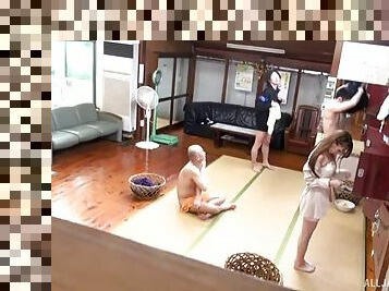 Japanese sauna hosts group sex with beautiful girls