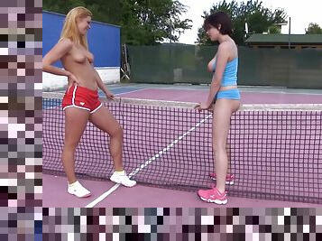 Sex starved play girls in caresses and cunt lick in a tennis court groupsex action