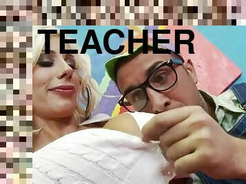 Blonde Babe Fucks A Nerd With A Huge Dick