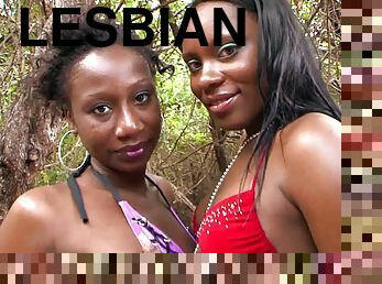 Lesbians Jaycin Star and Kenya Sweetz fingering each other's cunts