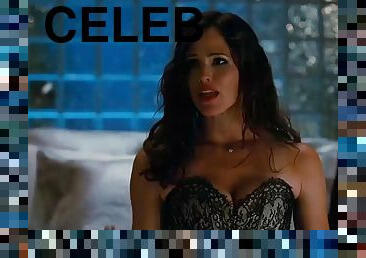 Jennifer Garner deep cleavage