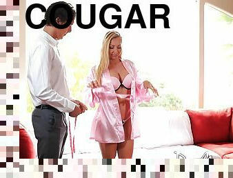 Fetching blonde cougar still likes to impale her snatch on the schlong