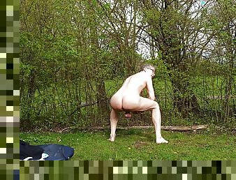 Pissing in the park 
