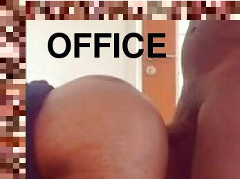 Office sex with ebony secretary Quicky before the boss walks in