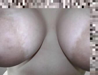 gros-nichons, tricherie, femme, maman, ejaculation-interne, joufflue, point-de-vue, naturel, mère, seins