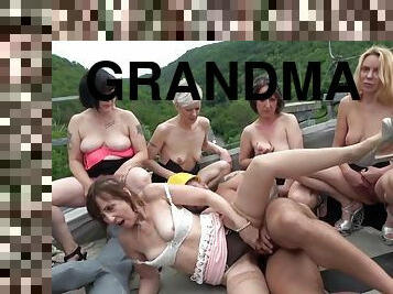 Belinda Bee Crazy Cature Rooftop Orgy With Grandmams (720)