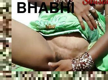 Desi Village Bhabhi Hot Sex Homemade