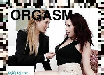 GIRLSWAY Real Estate Agent Gives Multiple Orgasms For Bonus