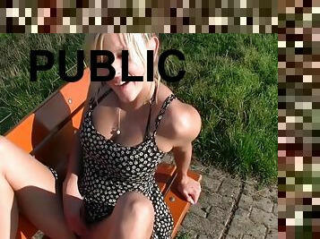 Extrem Public - Creampie Mit Zuschauern