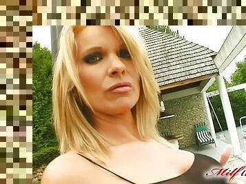 Vinnie the slutty MILF gets rammed by two guys in a backyard