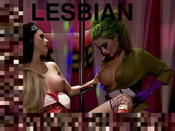 Marvelous porn parody with Catwoman and her friends and foes 4