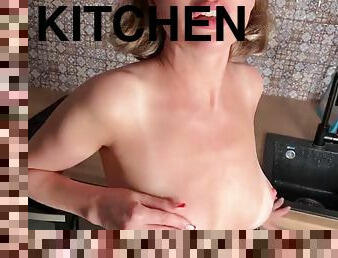 I fuck a juicy girl in the kitchen she cums on her tits. FeralBerryy