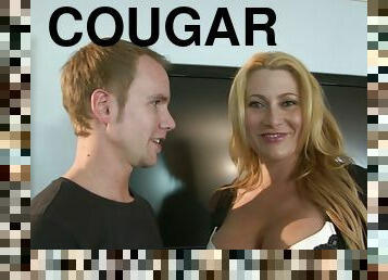 Cougar With Big Tits on the Hunt for Some Doggystyle Sex