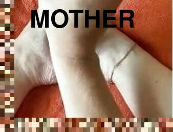 amatoriali, mammine-mature, mamme, piedi, bionde, inglese, madri, solitari, tatuaggi