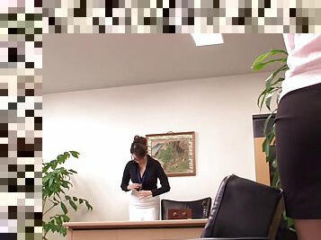 New girl at the office eaten out by a Japanese secretary