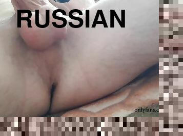 A Russian guy during a workout became horny and began to masturbate his big cock