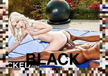BLACKED Gym-Bunny Emma Cheats On Hubby With Her Trainer