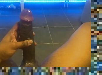 Grosse bite de black xxl masturbation gemissement