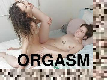 Scissoring till I have a squirting orgasm!  Rose & Zoey