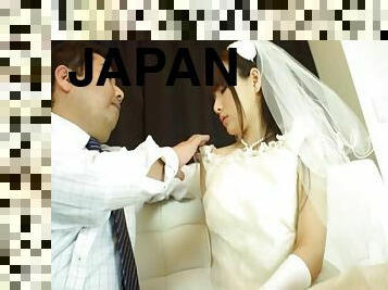 Japanese bride gets the penetration action just after the wedding