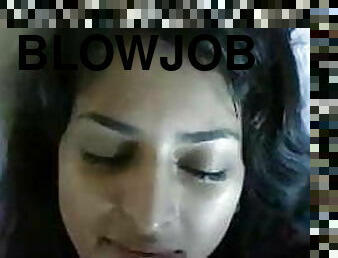 Desi girl&rsquo;s blowjob, close up