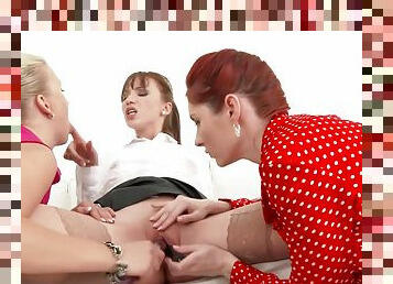 Fetish Lesbian Threesome Piss And Toy Sweet Pussy