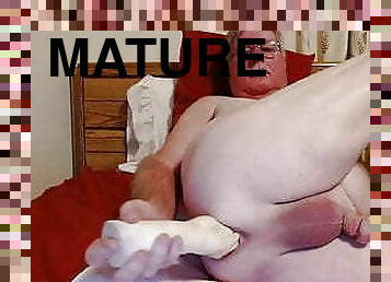 Mature Daddy Wanking