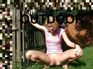 Sucking and teasing a massive cock outdoors is her new hobby