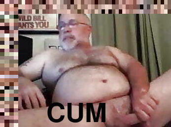 Chubby daddy bear cum and moaning loud 