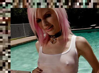 Pink haired punk in a collar fucked in her slippery pussy