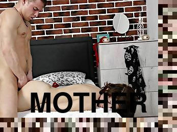 Mating With 18-year-old Mother I´d Like To Have Intercourse