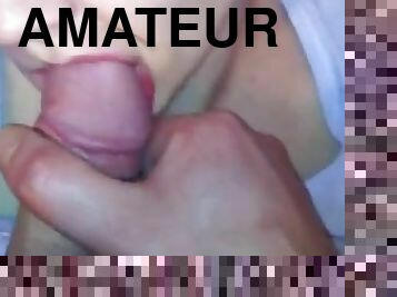 A dude begs his GF to suck his dick in hardcore homemade clip