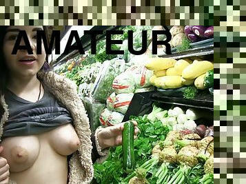 Marvellous Nadine Masturbates With Food Inside A Car In An Amateur Video