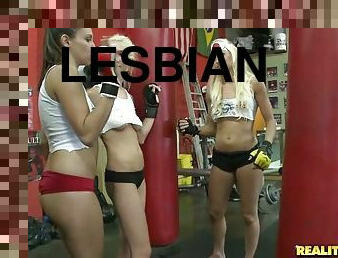 Threesome sex in the middle of the ring with lesbian babes